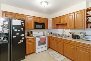 2113 Oakview Ln, Plant City, FL 33566 - Photo 12
