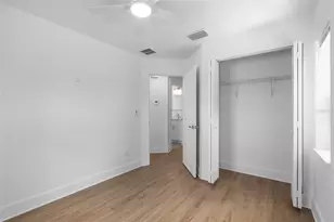 505 43rd St S, Saint Petersburg, FL 33711 - Photo 10