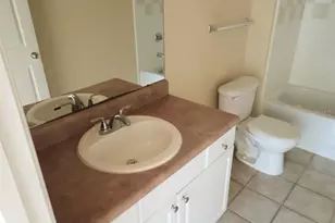 5591 Rosehill Rd, Sarasota, FL 34233 - Photo 8