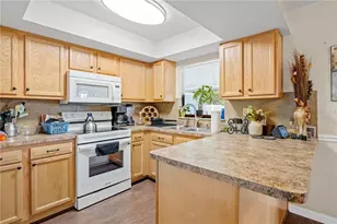 9063 Pemberton St, Spring Hill, FL 34608 - Photo 14