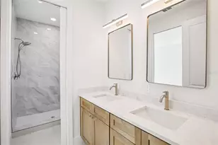 126 Ricardo Way NE, Saint Petersburg, FL 33704 - Photo 32