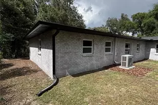 2911 Williams Rd, Plant City, FL 33565 - Photo 8