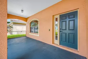 13002 Terrace Springs Dr, Tampa, FL 33637 - Photo 10