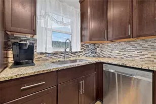 249 54th St N, Saint Petersburg, FL 33710 - Photo 8
