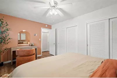800 Beach Drive NE #10, Saint Petersburg, FL 33701 - Photo 10
