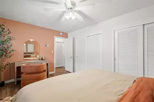 800 Beach Dr NE, Saint Petersburg, FL 33701 - Photo 10