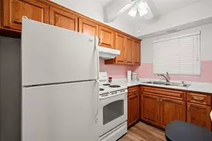 800 Beach Dr NE, Saint Petersburg, FL 33701 - Photo 6