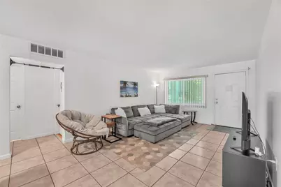5155 9th Avenue N #211, Saint Petersburg, FL 33710 - Photo 2