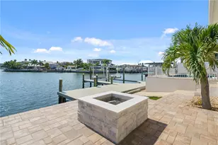 3924 Versailles Dr, Tampa, FL 33634 - Photo 32