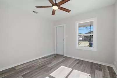2704 W Leroy Street, Tampa, FL 33607 - Photo 8