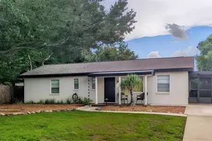 3902 W Paxton Ave, Tampa, FL 33611 - Photo 2