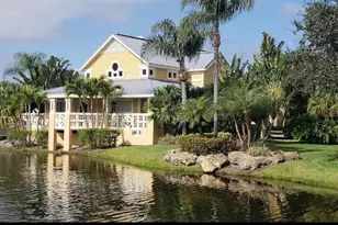 115 112th Ave NE, Saint Petersburg, FL 33716 - Photo 1