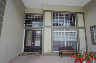 2303 Clubhouse Dr, Plant City, FL 33566 - Photo 4