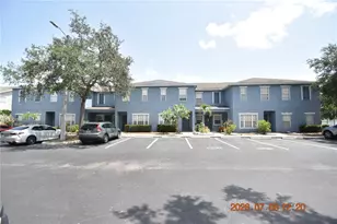 13121 Kings Crossing Dr, Gibsonton, FL 33534 - Photo 1