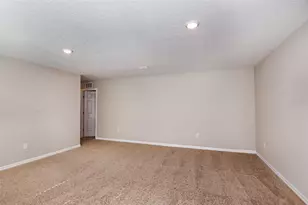 36613 Sagemoor Dr, Zephyrhills, FL 33541 - Photo 22