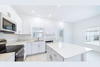10764 Ichetucknee Way, New Port Richey, FL 34655 - Photo 10
