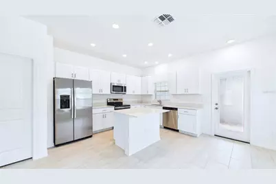 10764 Ichetucknee Way, New Port Richey, FL 34655 - Photo 4