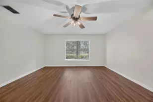 615 Thompson Rd, Lithia, FL 33547 - Photo 12