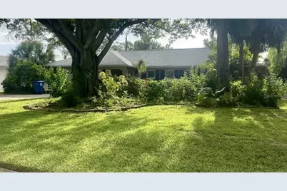 5230 Venetian Boulevard NE, Saint Petersburg, FL 33703 - Photo 1