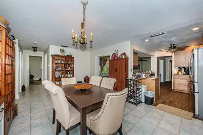 5230 Venetian Boulevard NE, Saint Petersburg, FL 33703 - Photo 10