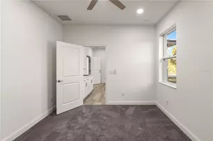 5352 Lowell Ave, Spring Hill, FL 34609 - Photo 20