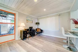 10802 Mohawk Rd, Saint Petersburg, FL 33708 - Photo 12
