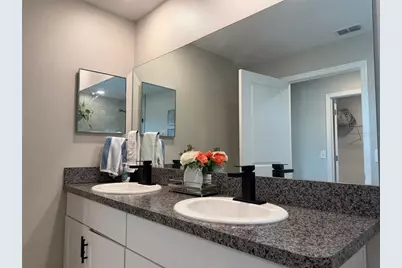 4503 Globe Thistle Drive, Tampa, FL 33619 - Photo 34