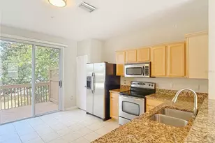 3133 Bayshore Oaks Dr, Tampa, FL 33611 - Photo 6