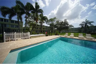 4705 1st Street NE #132, Saint Petersburg, FL 33703 - Photo 2