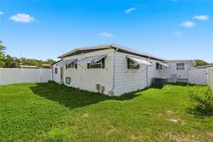 5417 Amanda St, Zephyrhills, FL 33542 - Photo 24