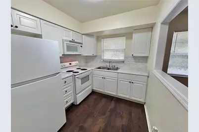 4455 38th Terrace N #B16, Saint Petersburg, FL 33714 - Photo 6
