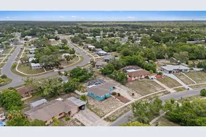 6495 Fairlawn Street, Spring Hill, FL 34606 - Photo 6