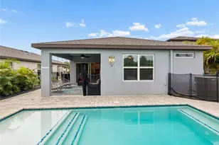 9047 Royal River Cir, Parrish, FL 34219 - Photo 4