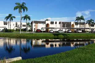114 Fernwood Cir, Seminole, FL 33777 - Photo 2