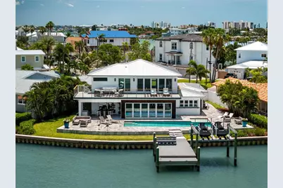 16117 4th Street E, Redington Beach, FL 33708 - Photo 4
