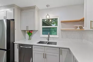 6214 15th Ave S, Tampa, FL 33619 - Photo 10
