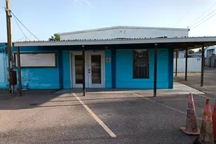 9006 Gibsonton Dr, Gibsonton, FL 33534 - Photo 1