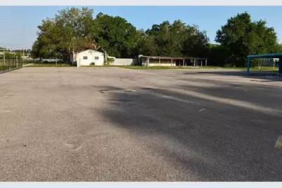 9006 Gibsonton Drive, Gibsonton, FL 33534 - Photo 32