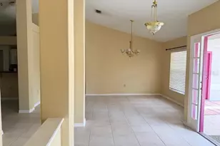 12721 N Ola Ave, Tampa, FL 33612 - Photo 4