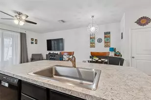 3830 Vignoble Ln, Brandon, FL 33511 - Photo 12