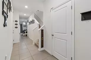 3830 Vignoble Ln, Brandon, FL 33511 - Photo 6