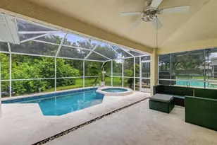4756 Whispering Wind Ave, Tampa, FL 33614 - Photo 10