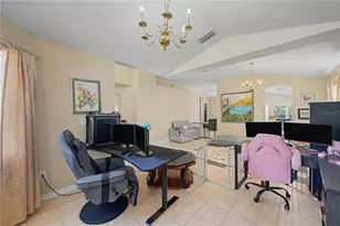 4756 Whispering Wind Ave, Tampa, FL 33614 - Photo 10