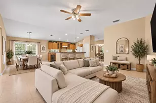 4756 Whispering Wind Ave, Tampa, FL 33614 - Photo 10