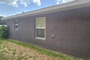14450 Haddon Mist Dr, Wimauma, FL 33598 - Photo 10