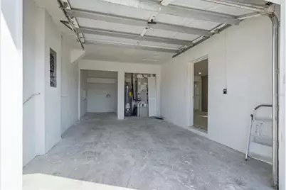9460 Treasure Lane NE, Saint Petersburg, FL 33702 - Photo 22