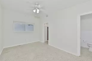 704 E River Dr, Tampa, FL 33617 - Photo 34