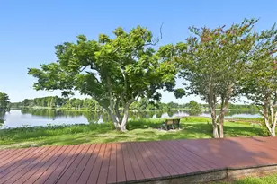 704 E River Dr, Tampa, FL 33617 - Photo 44