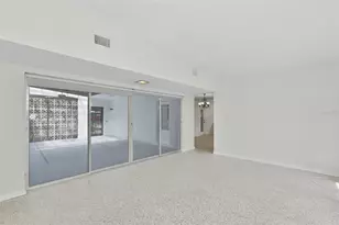704 E River Dr, Tampa, FL 33617 - Photo 18