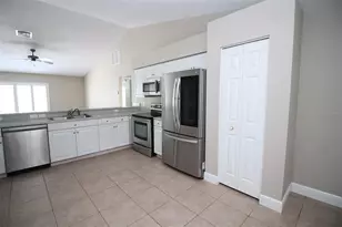 17765 Oak Bridge St, Tampa, FL 33647 - Photo 8
